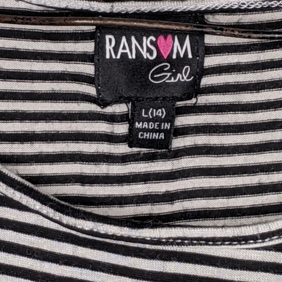 Ransom Girl Stripped Cold shoulder Top - Picture 3 of 3